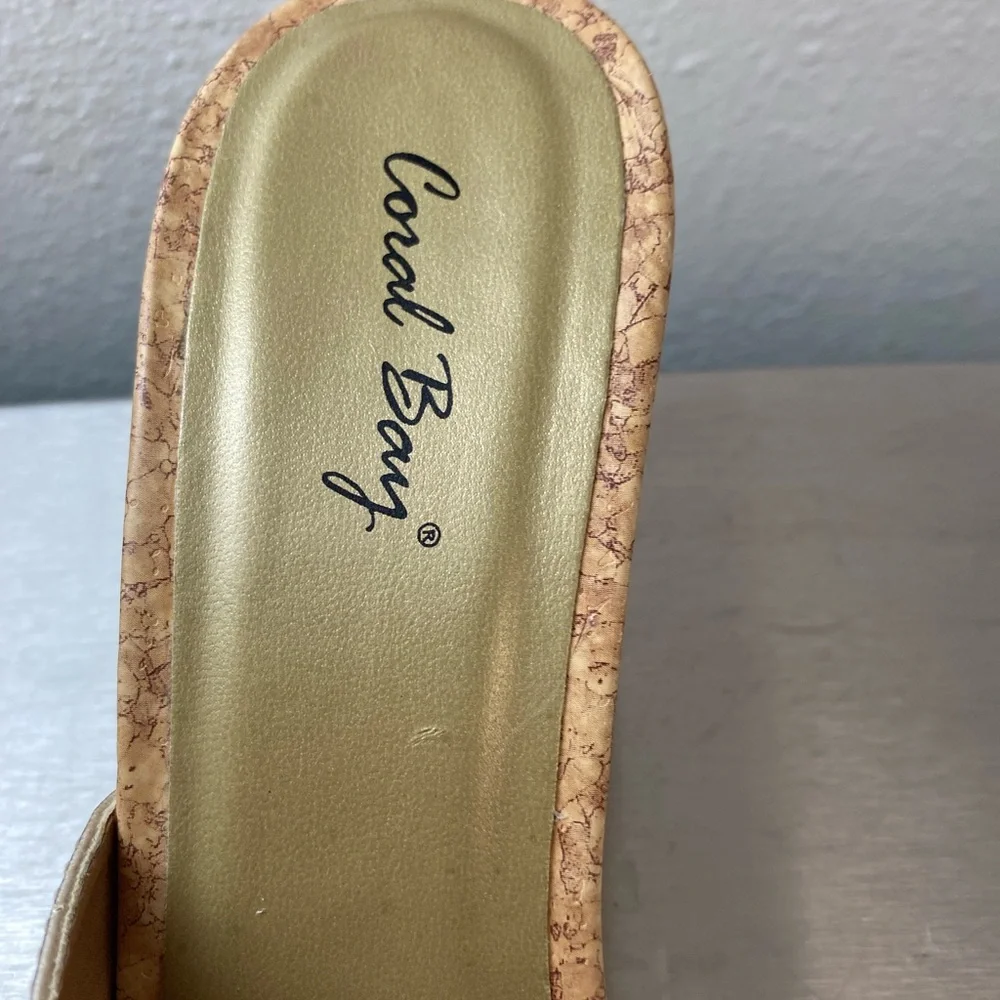 WOMENS CORAL BAY Gold Wedge Sandals